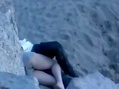 Tóc cô đẹp, thổi kèn ...